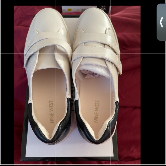 NINE WEST SNEAKER - Picture 2 of 2